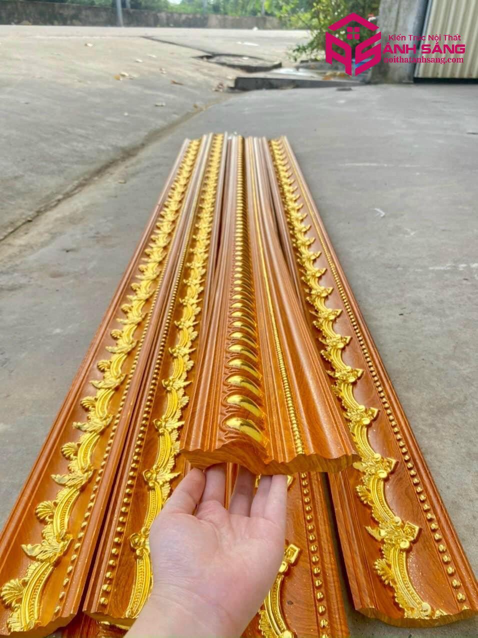 Mẫu vào chỉ dát vàng vân gỗ cao cấp
